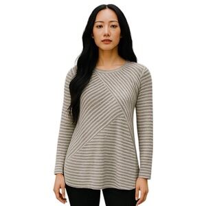 Weekends by Chico's Striped Asymmetrical Long Sleeve Top Women's Size M‎